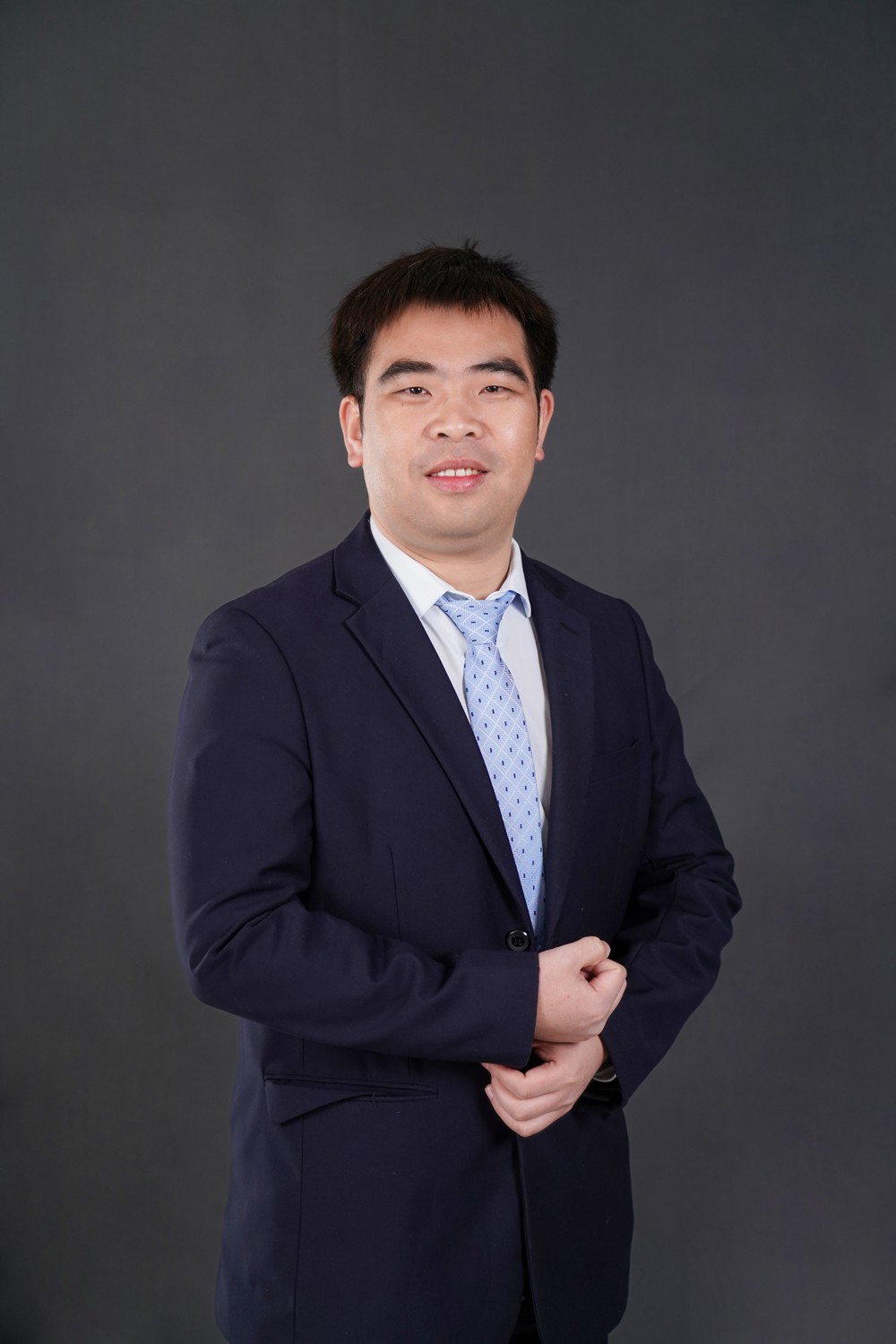 智能建造与设计学院+朱冬飞