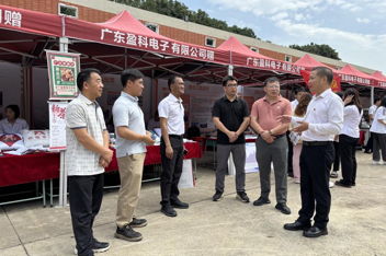 广东碧桂园职业学院建筑机器人亮相北滘职业启蒙与产教融合协同发展 交流活动和北滘职校开放日