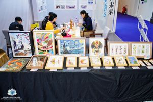 压花出圈，茶艺飘香！碧职院教博会展位引数千人围观