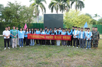 开中餐厅、真人CS……这场“职场”研学是在拍综艺吗？